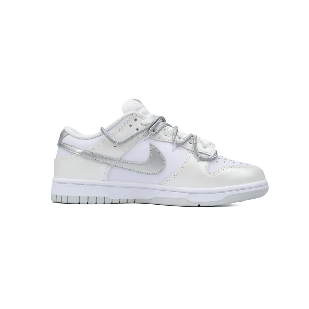 EM Sneakers Nike SB Dunk Low Light Silver Ballet