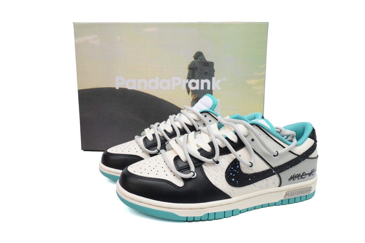 EM Sneakers Nike SB Dunk Low  Star Trek