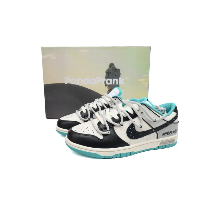 EM Sneakers Nike SB Dunk Low  Star Trek