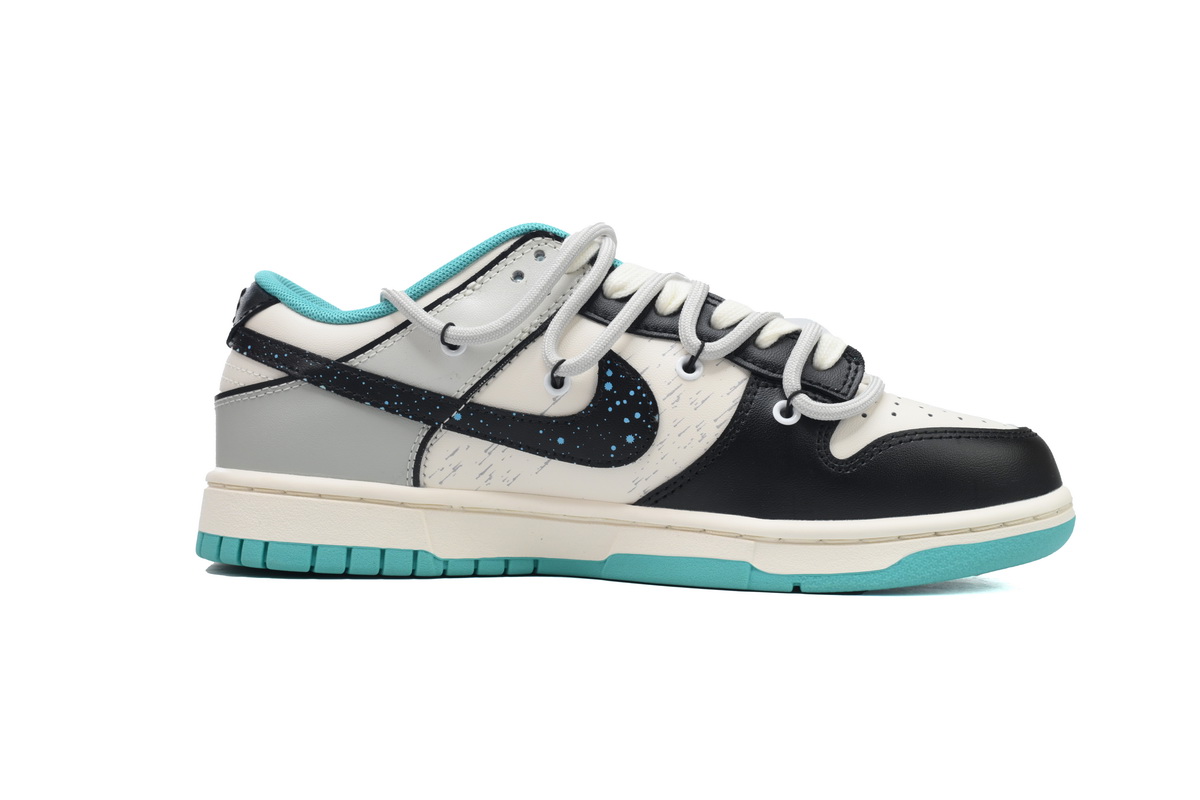 EM Sneakers Nike SB Dunk Low  Star Trek