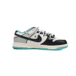 EM Sneakers Nike SB Dunk Low  Star Trek