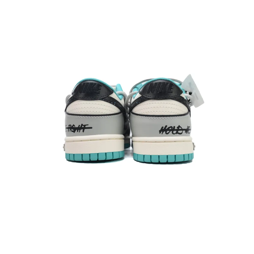 EM Sneakers Nike SB Dunk Low  Star Trek