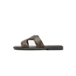 EM Sneakers Louis Vuitton Sandals Classic Grid