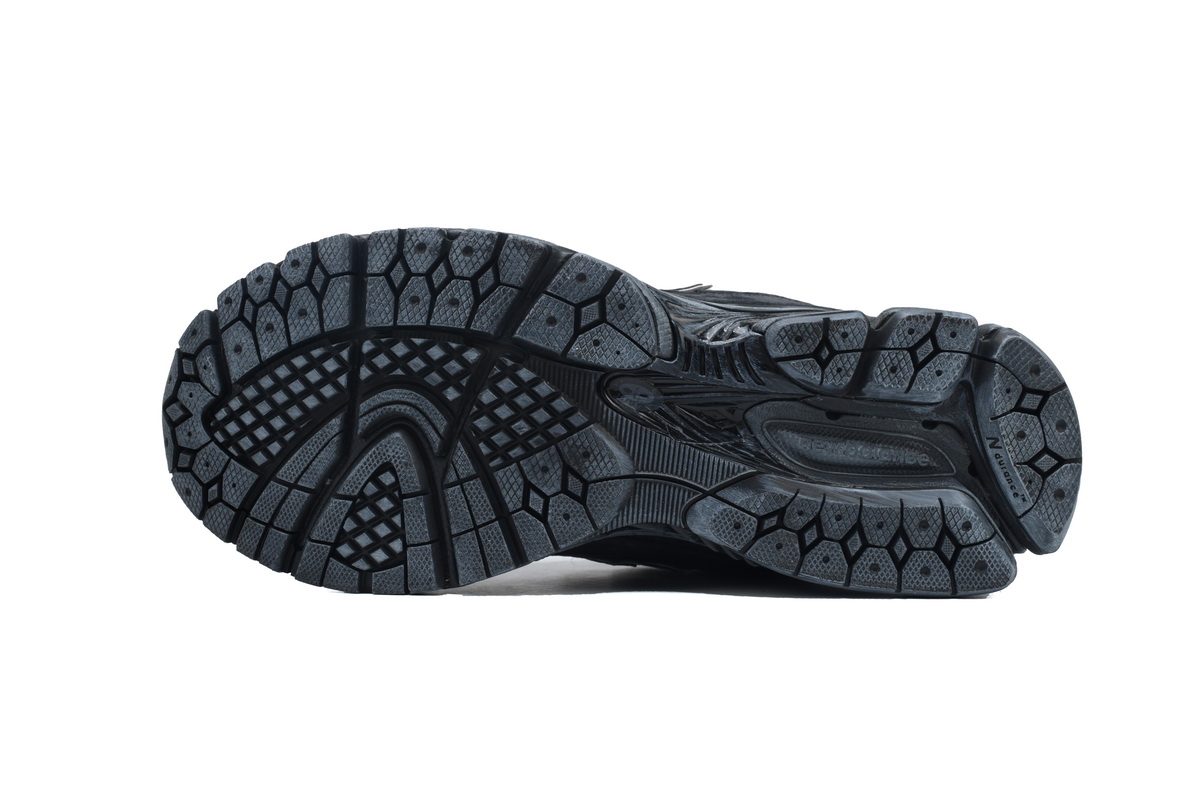 EM Sneakers New Balance 2002R Black Grey