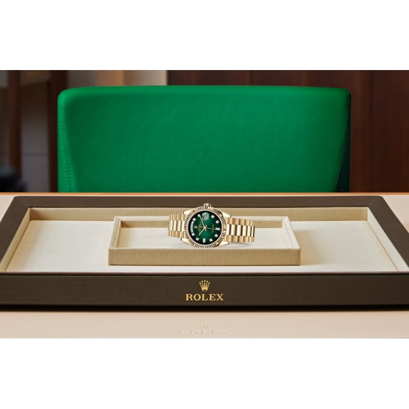 EM Sneakers Rolex Day-Date 128238 Green Dial