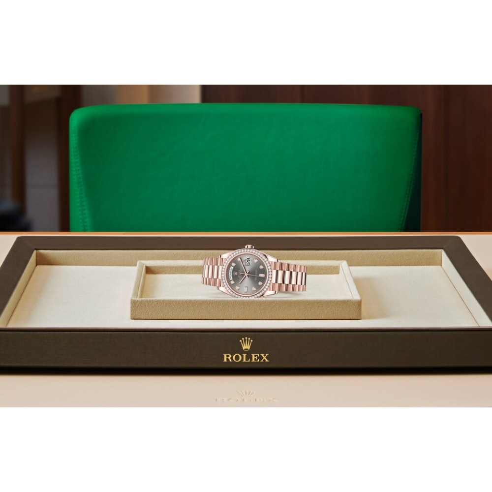 EM Sneakers Rolex Day-Date 128345RBR Grey Dial