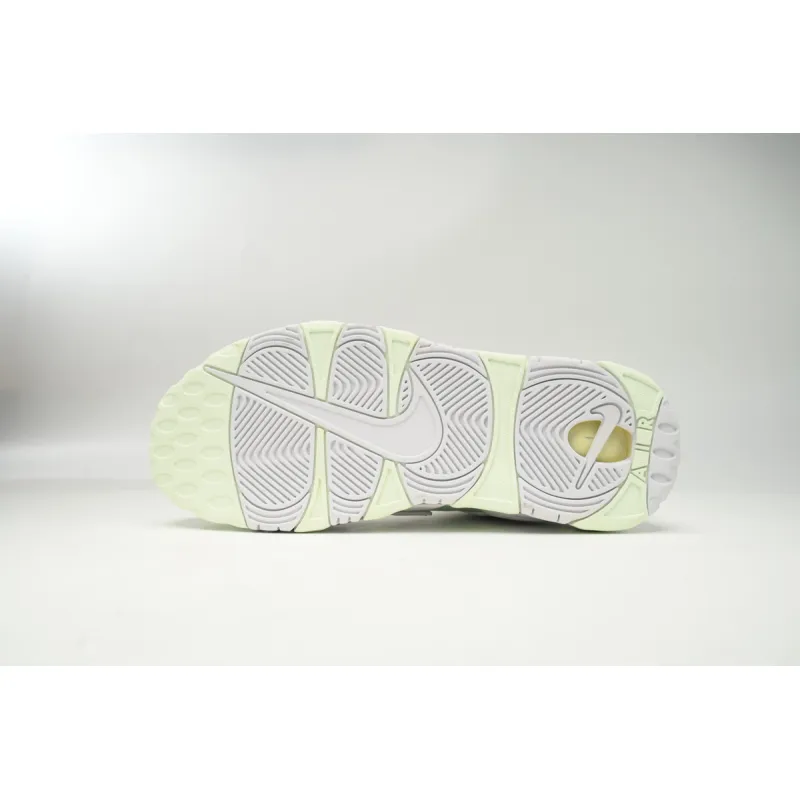 EM Sneakers Nike Air More Uptempo Barley Green