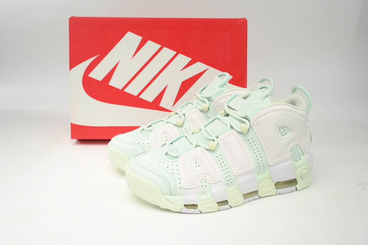 EM Sneakers Nike Air More Uptempo Barley Green