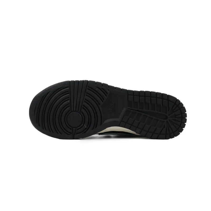 EM Sneakers Nike Dunk Low Blueberry Panda