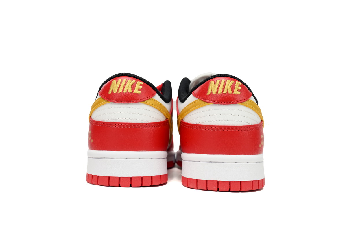 EM Sneakers Nike Dunk Low Auspicious Sign