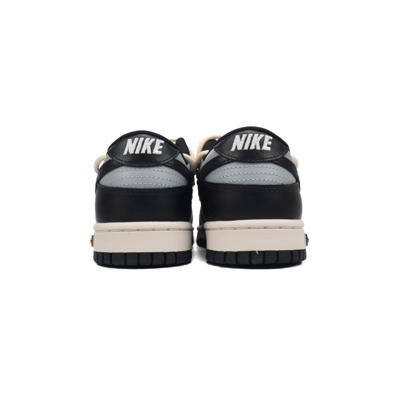 EM Sneakers Nike Dunk Low Black White