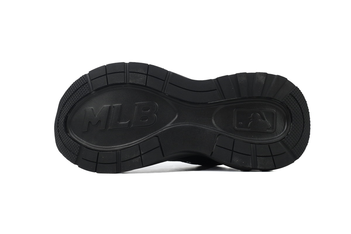 EM Sneakers  MLB Fast Ball Classic Monogram New York Yankees Sneakers