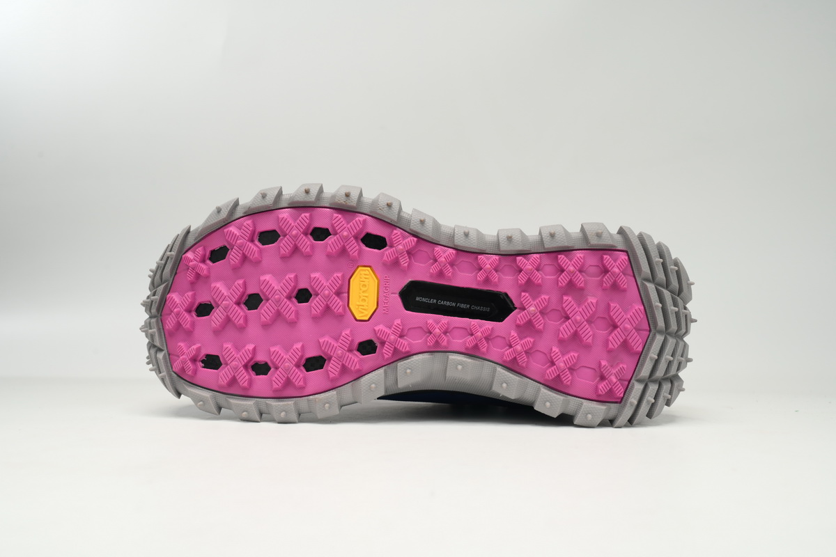 EM Sneakers Moncler Trailgrip Fluorescent Black Blue