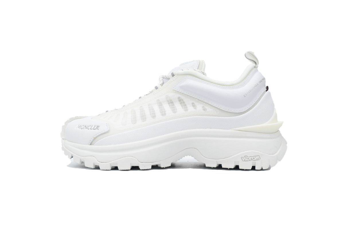 EM Sneakers Moncler Trailgrip Leather White Besh