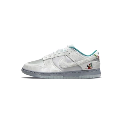 EM Sneakers Nike Dunk Low Ice 01