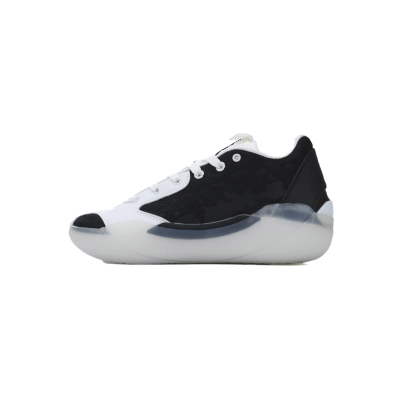 EM Sneakers Air Jordan 39 White Black Half 01