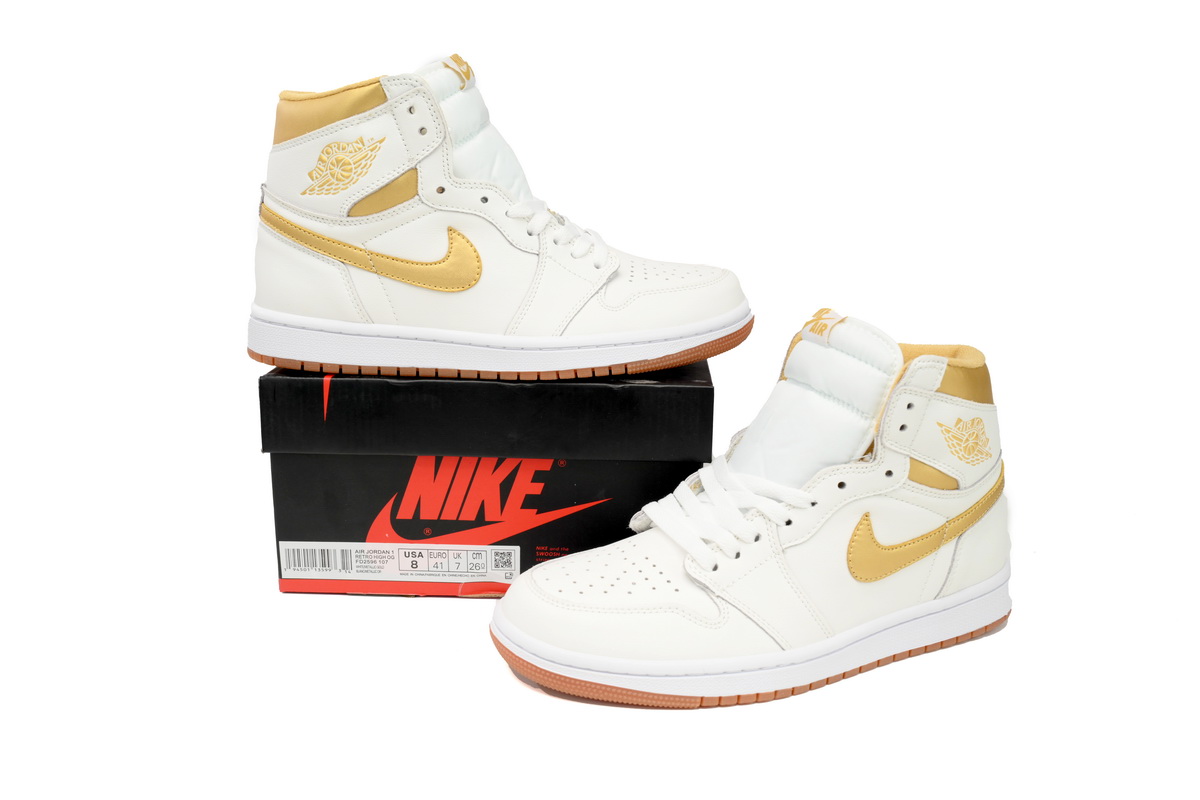 EM Sneakers Jordan 1 Retro High OG Metallic Gold