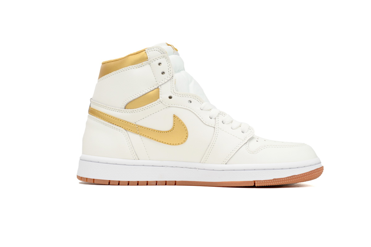 EM Sneakers Jordan 1 Retro High OG Metallic Gold