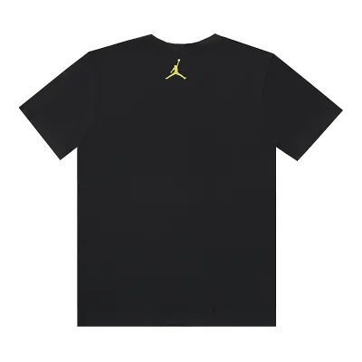 EM Sneakers Jordan T-Shirt 109603 02