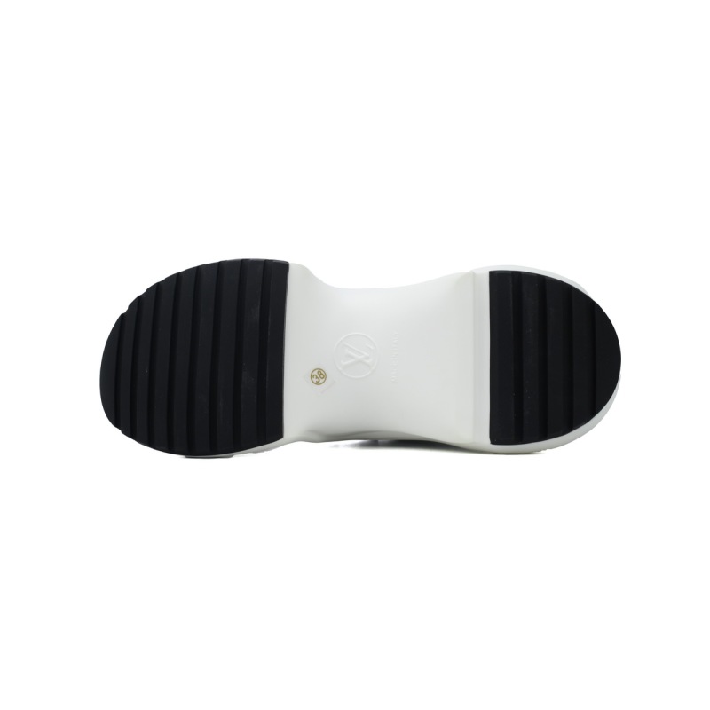 EM Sneakers  Louis Vuitton Archlight Sneakers Black and White