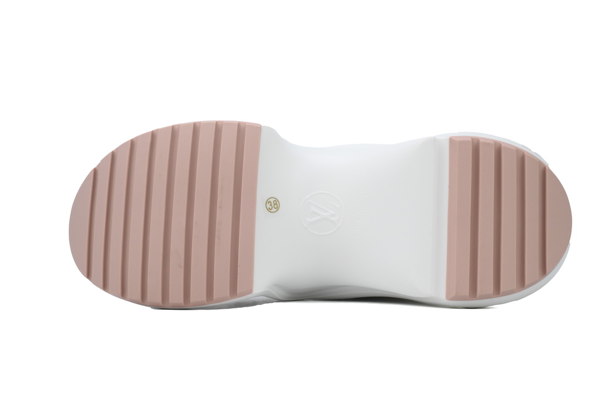 EM Sneakers Louis Vuitton Archlight Sneakers Khaki