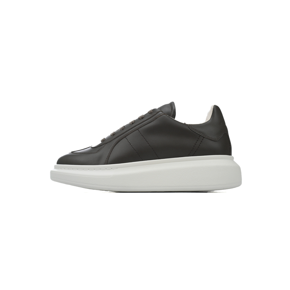 EM Sneakers Alexander McQueen Sneaker Black and White