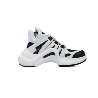 EM Sneakers Louis Vuitton Archlight Sneakers Black Jeans 02