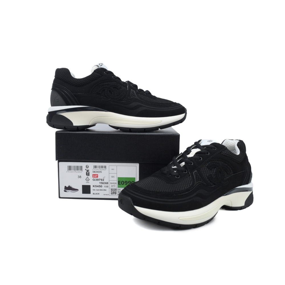 EM Sneakers Chanel Low Top Trainer Black and White