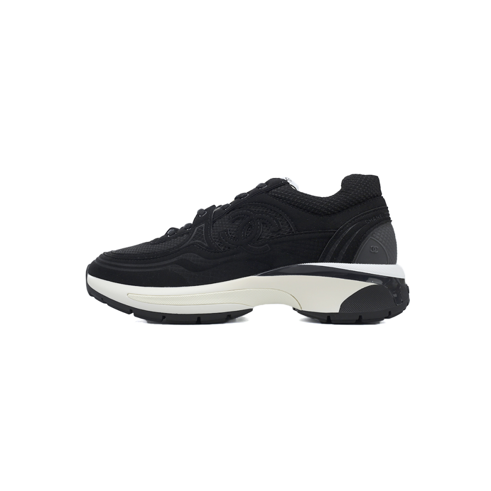 EM Sneakers Chanel Low Top Trainer Black and White