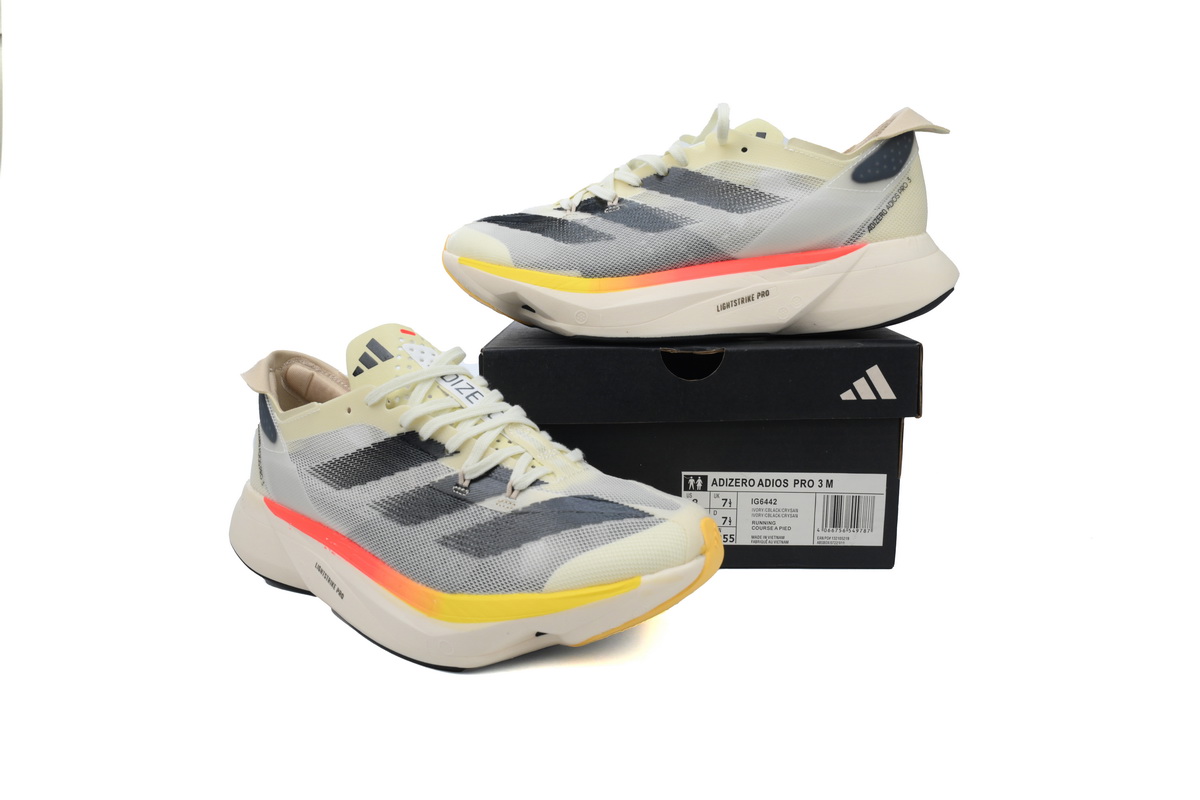 EM Sneakers adidas Adizero Adios Pro 3 Ivory Core Black Crystal Sand