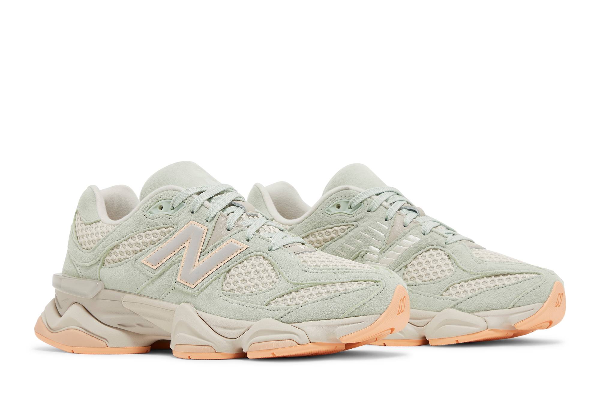 EM Sneakers New Balance 9060 The Whitaker GroupMissing Pieces Silver Moss Green Classickicks