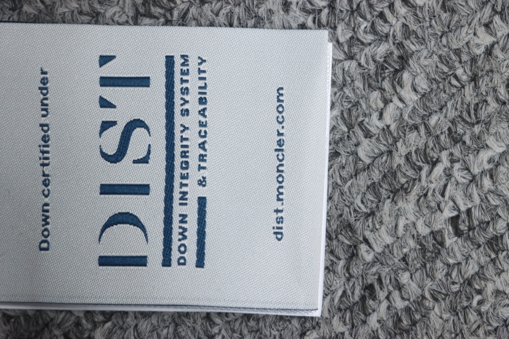 EM Sneakers Moncler Maya Down Jacket White