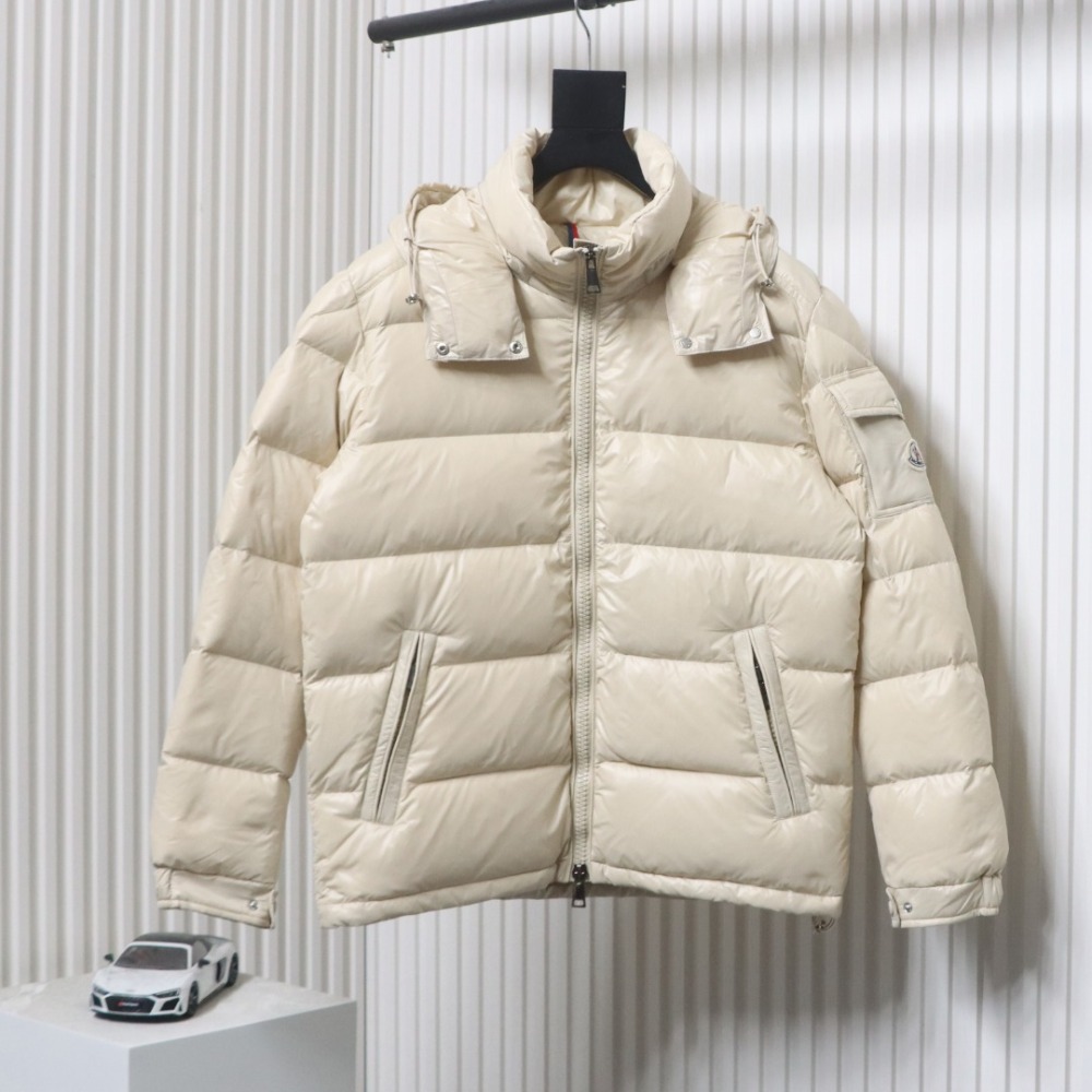 EM Sneakers Moncler Maya 70 Jacket White