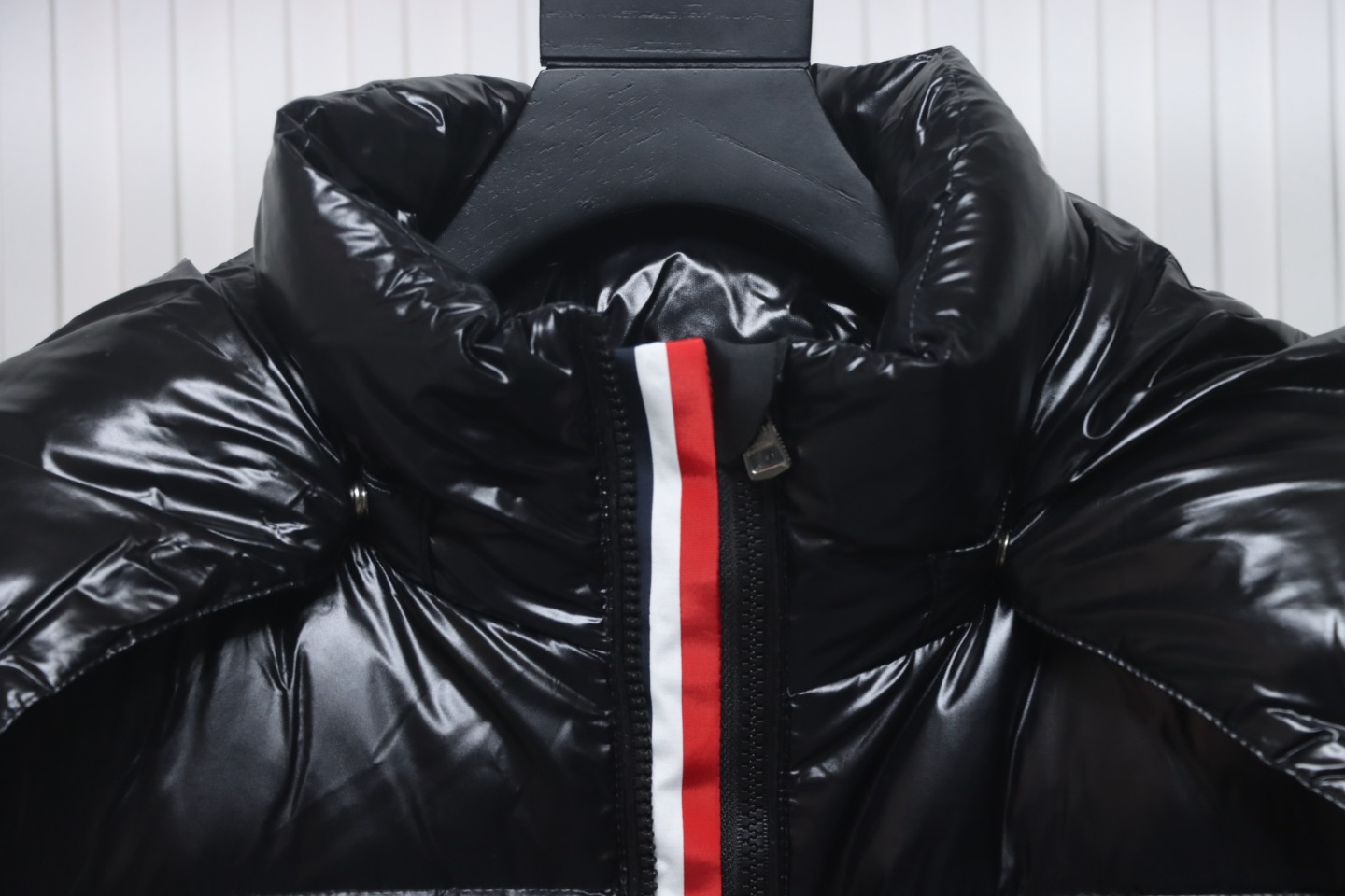 EM Sneakers Moncler Tricolor Web Down Jacket Black