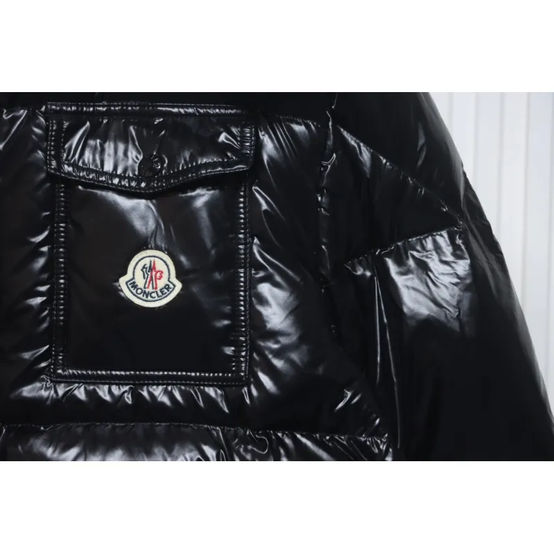 EM Sneakers Moncler Montbeliard Hooded Jacket