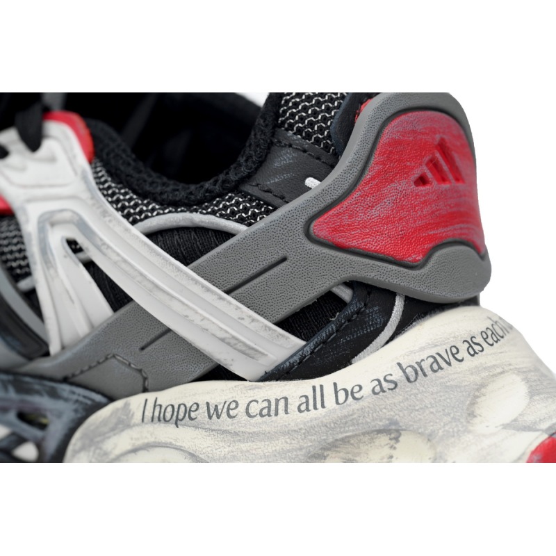 EM Sneakers Adidas XLG Runner Deluxe Graffiti Black Red