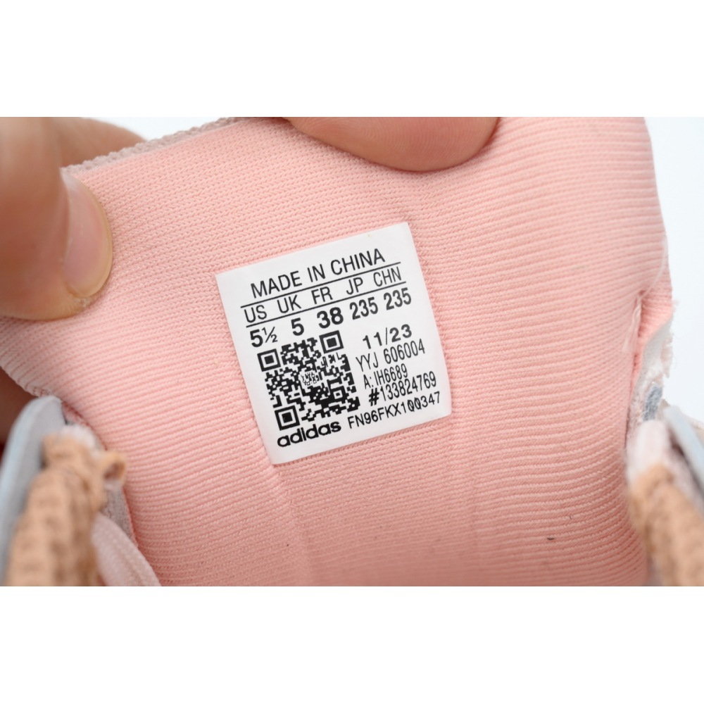 EM Sneakers Adidas XLG Runner Deluxe Milk tea color