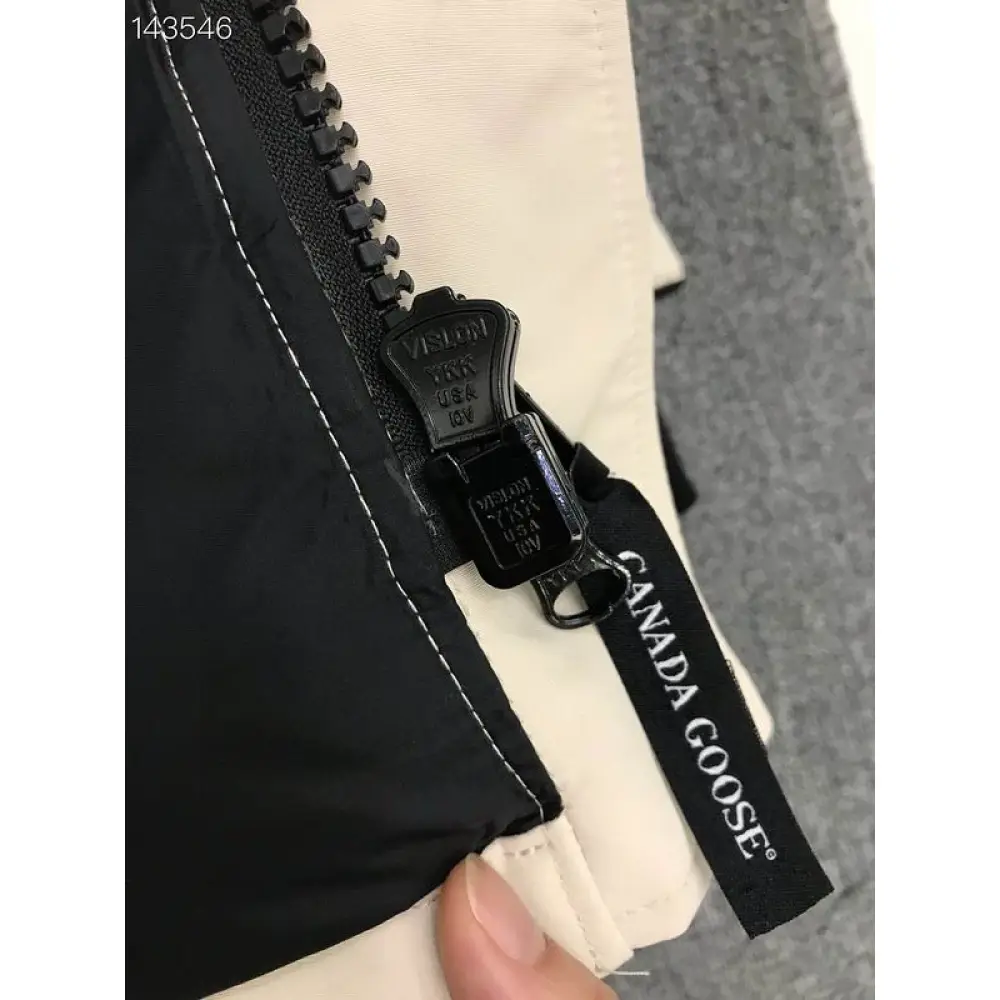 EM Sneakers Canada Goose Wyndham Parka Black (Men’s)