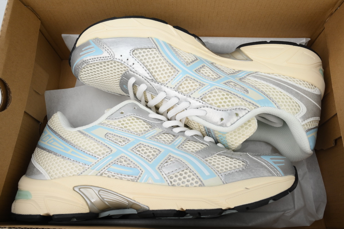 EM Sneakers ASICS Kith x Gel 1130 'Cream Starlight Blue'