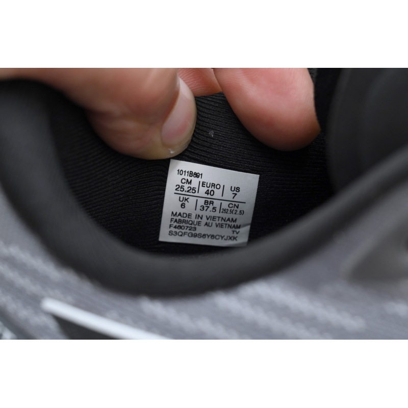 EM Sneakers ASICS GT 2000 12 'Metropolis Black'