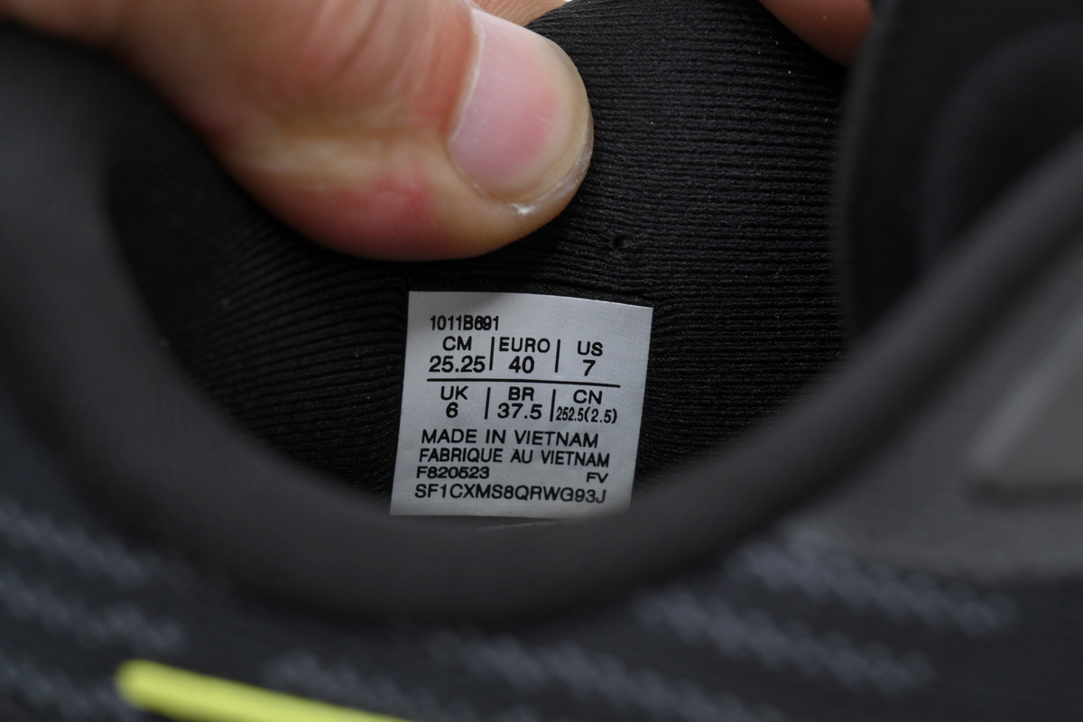 EM Sneakers ASICS GT 2000 12 'Black Glow Yellow'