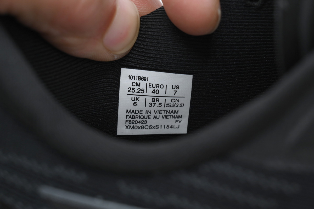 EM Sneakers ASICS GT 2000 12 'Triple Black'