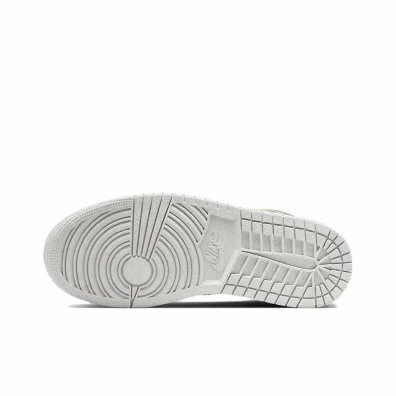 EM Sneakers Jordan 1 Mid SE Sanddrift