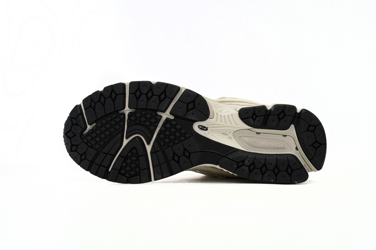 EM Sneakers New Balance 2002R Beige