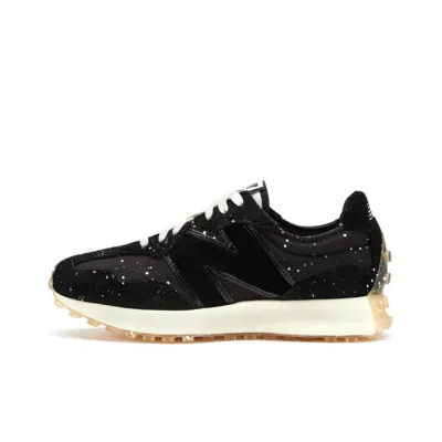 EM Sneakers New Balance 327 Black 01