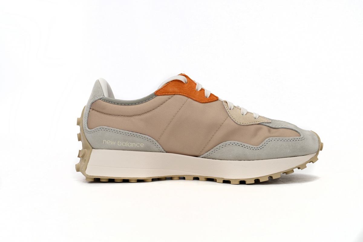 EM Sneakers New Balance 327 Cream Coloured