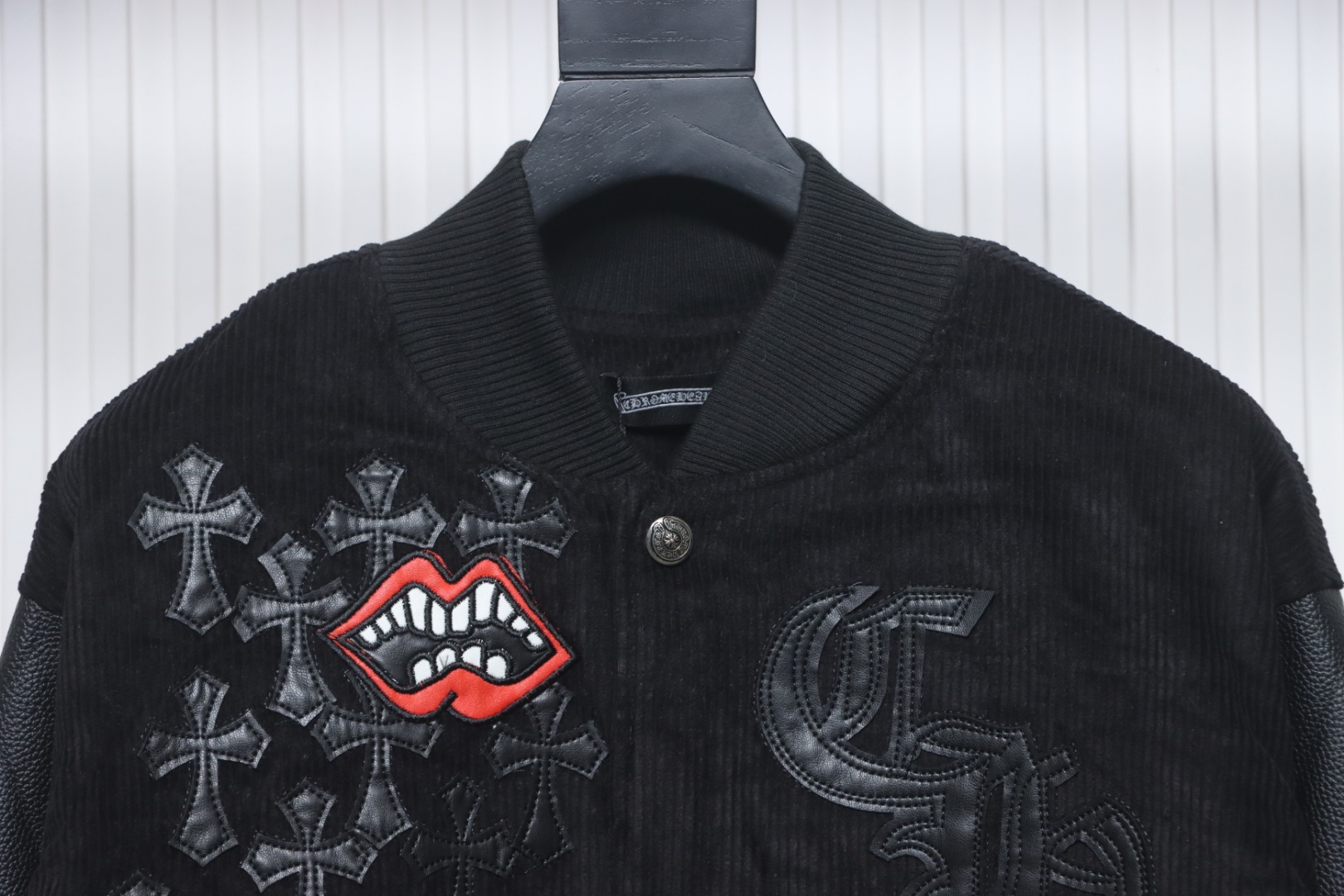 EM Sneakers Chrome Hearts Catwalk Embroidered Lips Patchwork Leather Baseball Jacket