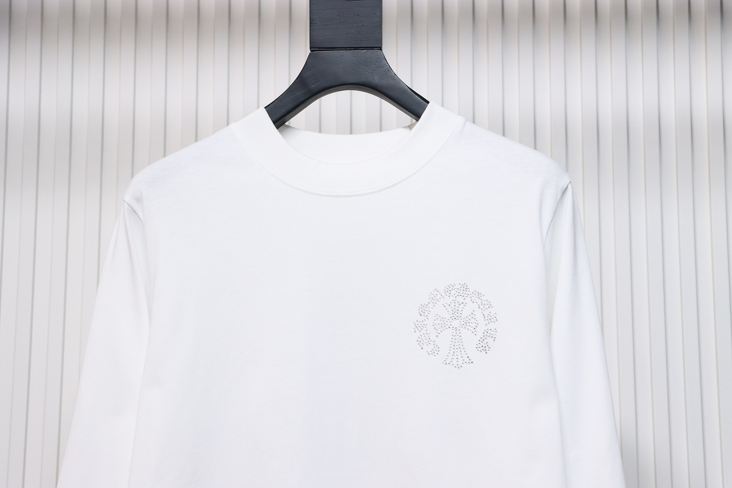 EM Sneakers Chrome Hearts Heavy Industry High Temperature Hot Diamond Long Sleeve 24SS White