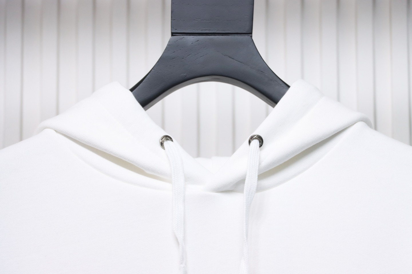 EM Sneakers Chrome Hearts Limited Edition Sanskrit Red Tongue Cross Printed Hoodie White