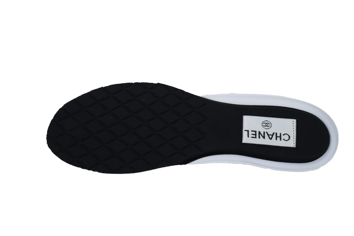 EM Sneakers Chanel Low Top Trainer  Rose Gold